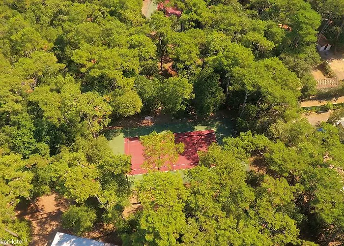 Hotel Les Jardins De L'atlantique 3*